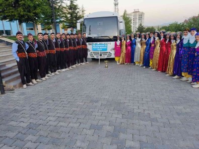 Baglar Belediyesi Halk Oyunlarinda Bölge Sampiyonu Oldu