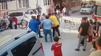 Motosikletli Genç Kiz Araca Yandan Çarpti Açiklamasi 1 Yarali