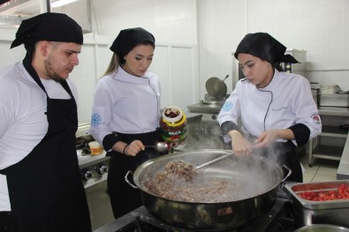 Üniversiteli Asçilarin Is Kaygisi Yok Açiklamasi 'Okul Biter Bitmez Is Hazir'