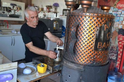 Odun Atesinde Çay Dönemi