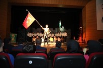 Ögrenciler Istanbul'un Fethini Kutladi