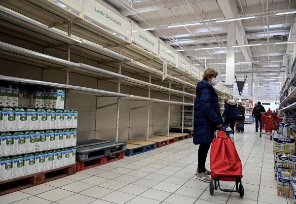 Almanya'da görülmemiş tablo! Halk alışveriş yapmaktan korkuyor!