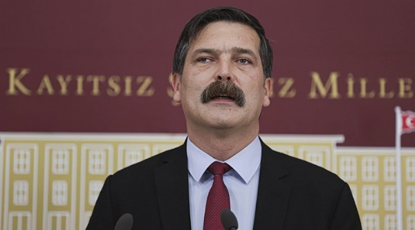 Provokatör yine iş başında! Taksimde toplandılar!