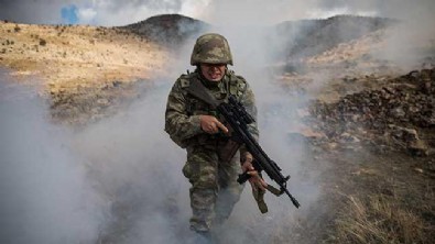 Terör örgütü PKK'ya ağır darbe! 24 terörist etkisiz