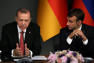 Başkan Erdoğan Macron ile görüştü