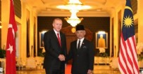 Başkan Erdoğan Malezya Kralı ile görüştü