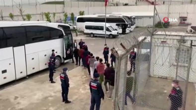 Istanbul'da 449 Göçmen Daha Yakalandi