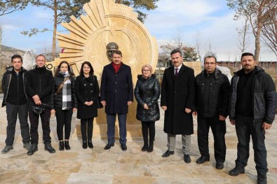 Sivas Valiligi Sosyal Medya Yönetiminde Türkiye'de Lider
