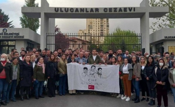 Deniz Gezmiş ile arkadaşlarını ipe götüren CHP tayfası ve Kılıçdaroğlu'ndan büyük iki yüzlülük!