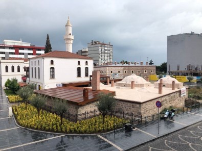 64 Eser Ayaga Kaldirildi