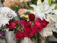 Çiçekçilerde Anneler Günü Yogunlugu Basladi