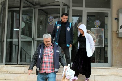 Ikametlerden 181 Bin TL'lik Ziynet Esyasi Çalan Kadinlar Yakalandi