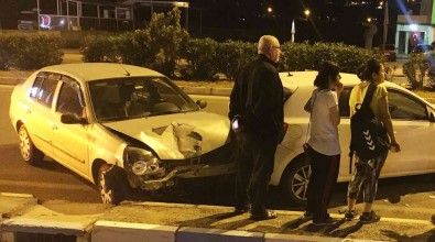 Mersin'de Trafik Kazasi Açiklamasi 1 Yarali