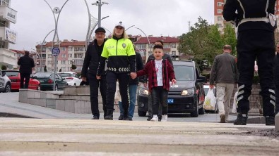 Yozgat'ta 'Yayalar Için 5 Adimda Güvenli Trafik' Projesi Tanitildi