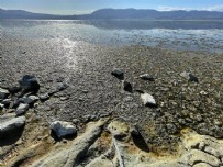 Burdur Gölü'nde endişelendiren görüntü: Suyun rengi değişti