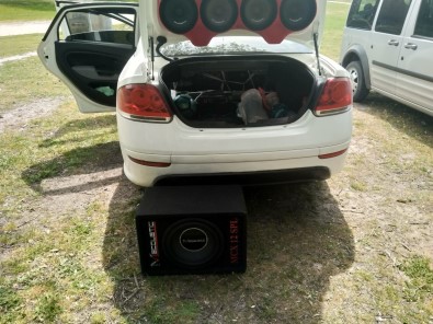 Jandarma Abarti Egzozlu Ve Ses Sistemli Araçlara Ceza Yagdirdi