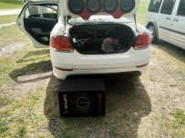 Jandarma Abarti Egzozlu Ve Ses Sistemli Araçlara Ceza Yagdirdi