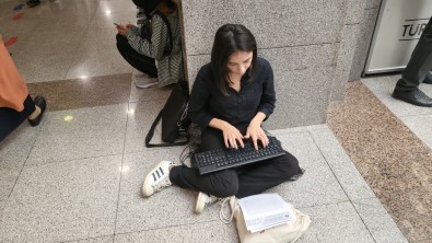 Katip Olmak Isteyenler Son Ana Kadar Klavyeyle Çalisti