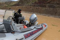 Kaza Sonrasi Nehirde Kaybolan Sahsi Arama Çalismalarina Devam Ediliyor Haberi
