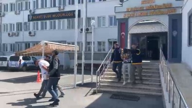 Kovalamaca Sonucu Yakalanan Gasp Suçundan Aranan Sahislar Adliyeye Sevk Edildi