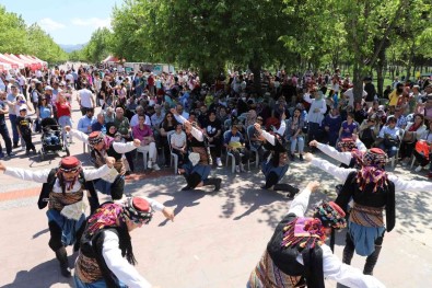 Turgutlu'da Yerel Tohum Takas Ve Bahar Senligi Büyük Ilgi Gördü