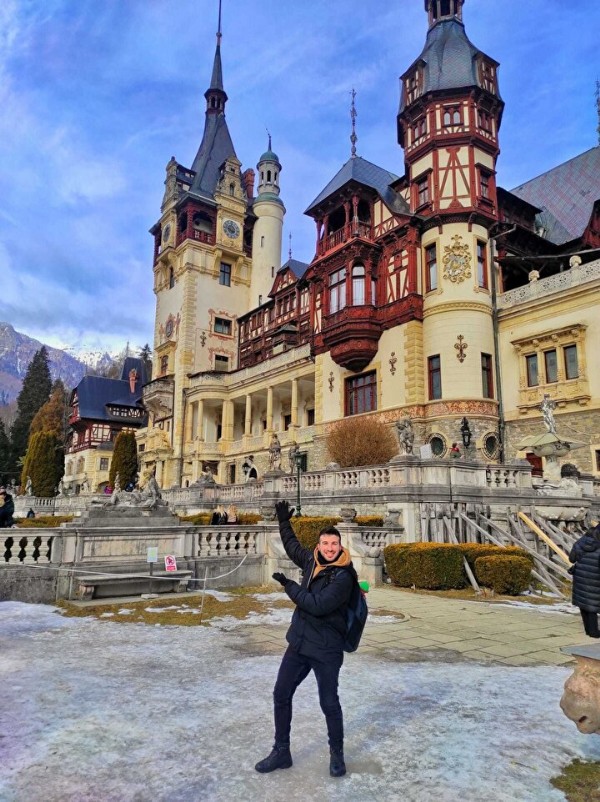 Beş bin TL'ye 14 ülke 120 şehir gezdi: Hayallerimi içine koyduğum çantamla yola çıktım