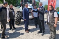 Gölyakali Çiftçilere Is Makinasi Hibe Edildi