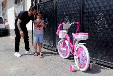 Küçük Sifa'nin Bisiklet Hayali Gerçek Oldu