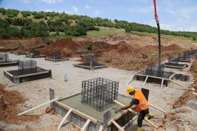 Tunceli'de 300 Kisinin Istihdam Edilecegi Fabrikanin Temeli Atildi