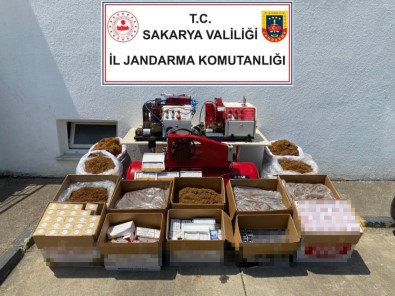 Yetki Belgesi Olmadan Sigara Satiyordu, Jandarma Yakaladi