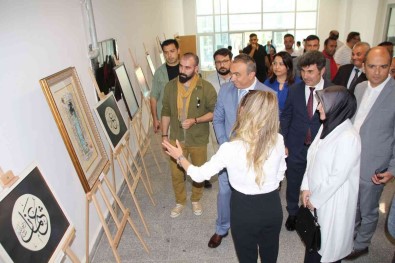 Üniversitede El Sanatlari Karma Sergisi Açildi