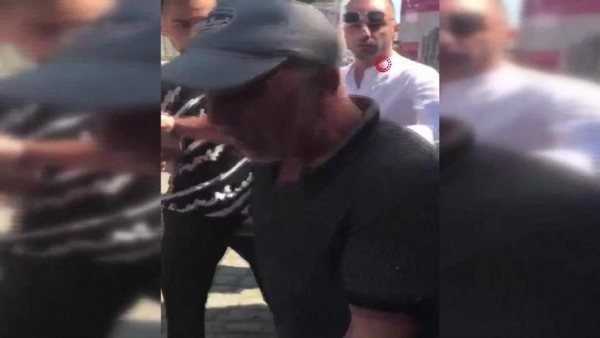 İstanbul'da iğrenç olay: Fotoğraflarımı niye çekiyorsun diye bağırınca bakın ne yaptı!