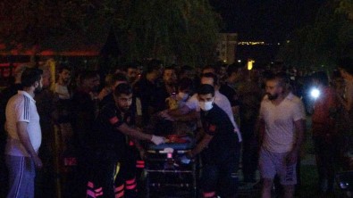 Diyarbakir'da 25 Katli Binada Yangin Açiklamasi 50'Ye Yakin Kisi Etkilendi