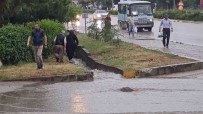 Karabük'te Firtina Ve Saganak Hayati Olumsuz Etkiledi