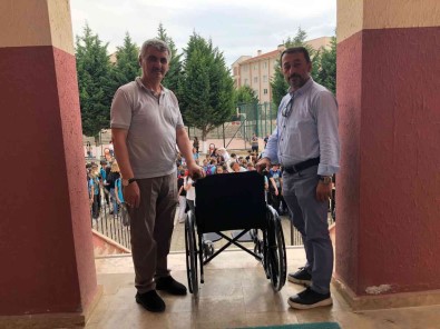 Ögrencilerden Türkiye'ye Örnek Olacak Davranis