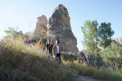 Vali Becel Gomeda Vadisi'nde Yürüyüs Yapti