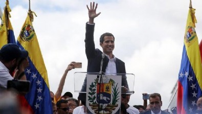 Venezuela'da ABD'nin desteklediği Juan Guaido halk tarafından dövüldü!