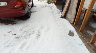 Yozgat'ta Dolu Yagisi Etkili Oldu