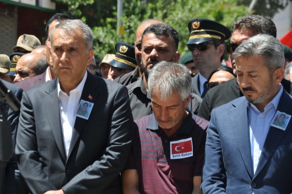 Türkiye şehitlerini uğurluyor!