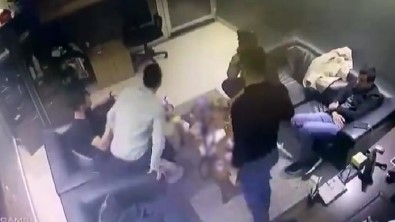 Van Depreminin Panik Anlari Kamerada