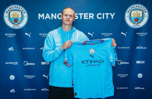 Erling Haaland Manchester City ile 5 yıllık sözleşme imzaladı!