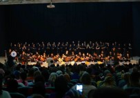 Beysehir'de 115 Kisilik Ögrenci Korosu Ve Orkestrasindan Yaza Merhaba Konseri