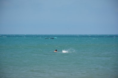 Uçurtma Sörfü Yapmak Isterken Akintiya Kapildi Açiklamasi 500 Metre Sürüklendi