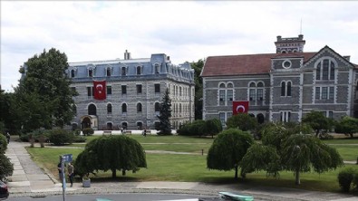 Boğaziçi Üniversitesi Bilgi İşlem Merkezi'ni basan akademisyenler görevlerinden uzaklaştırıldı!