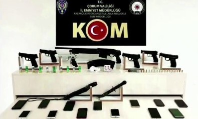 Çorum'da Suç Örgütü Üyesi 25 Saniga 453 Yil Hapis Cezasi