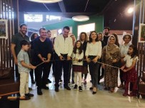 Minik Ressam Azra Saka Ilk Kisisel Sergisini Açti