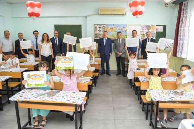 Adana'da 514 Bin 831 Ögrenci Karne Sevinci Yasadi