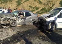 Hakkari'de Trafik Kazasi Açiklamasi 7 Yarali