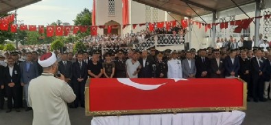 Şehit Piyade Uzman Çavuş Kadir Kemik son yolculuğuna uğurlandı!