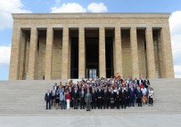 Dursun Özbek, Kurullariyla Birlikte Anitkabir'i Ziyaret Etti
